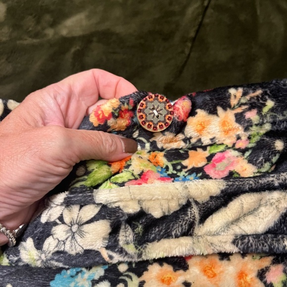 Johnny Was Black Gray Floral travel blanket - Picture 2 of 6